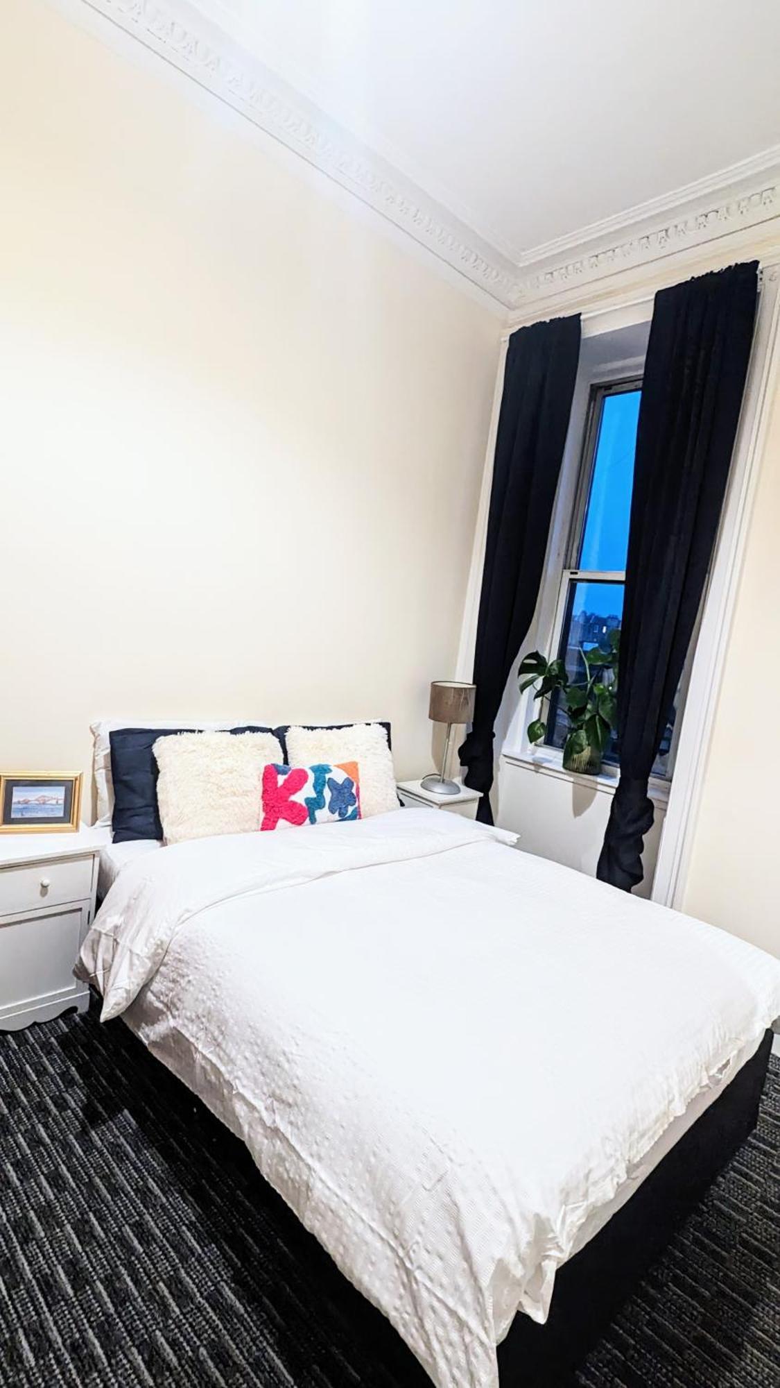 Edinburgh City Center Haymarket Double Room Zewnętrze zdjęcie