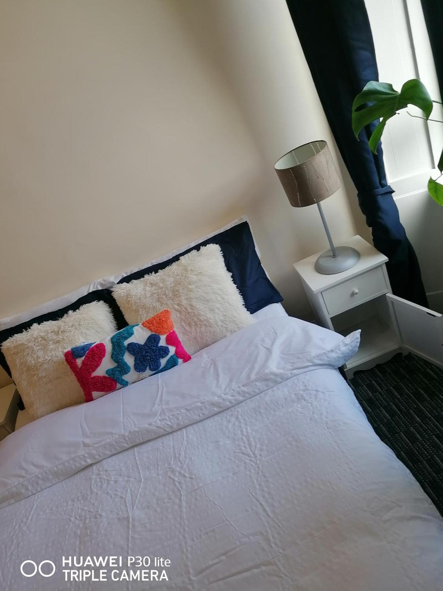 Edinburgh City Center Haymarket Double Room Zewnętrze zdjęcie